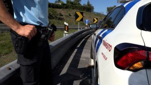 psp agente transito policia radar operacao velocidade estrada
