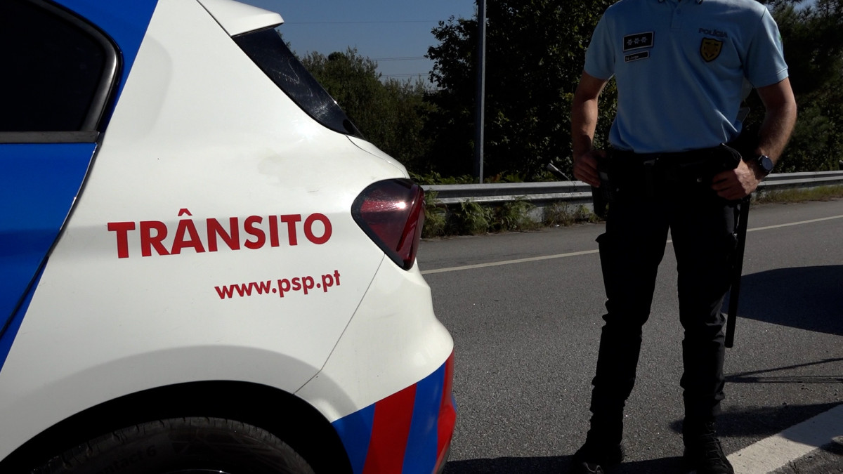 psp agente transito policia radar operacao velocidade estrada